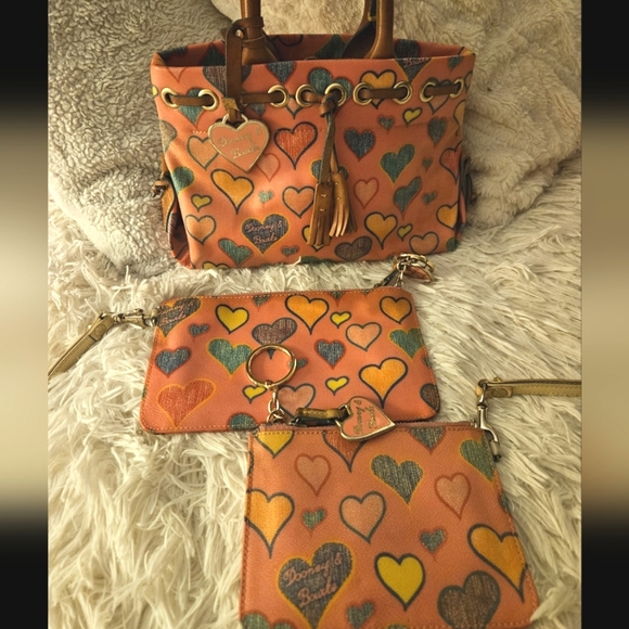 Dooney & Bourke Handbags - 3pc Genuine Dooney & Bourke Y2K Dollish Pink "Crayon" Hearts Petite Handbag Trio